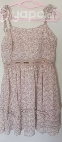 Ropa de hombre y mujer casi sin uso