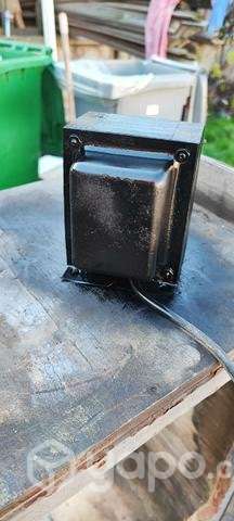 Transformador 220v a 120v 1.200w