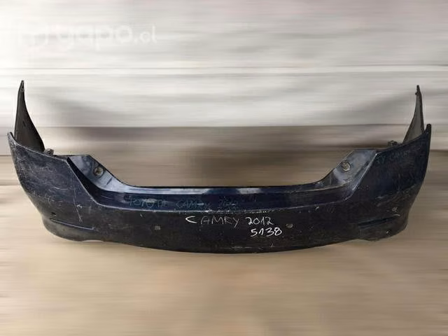 Parachoque trasero Toyota Camry 2012