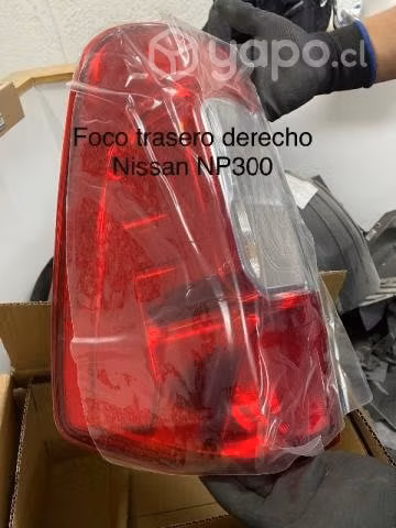 Foco trasero Nissan NP300