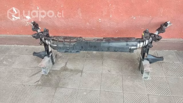 Frontal Mercedes Benz a