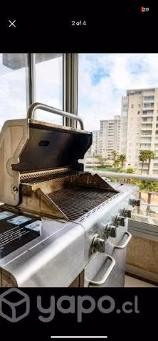 Parrilla a gas excelente estado