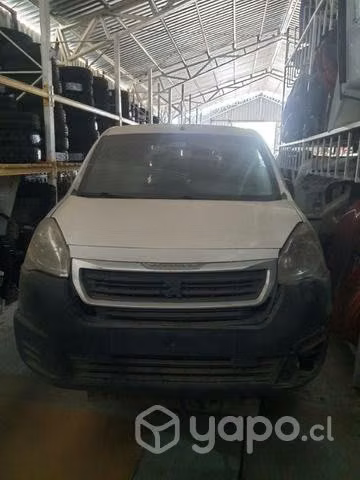 Capot peugeot partner 2012-2018 original usado