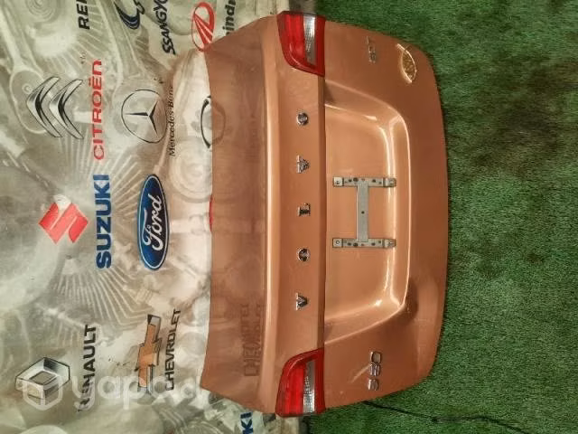 Tapa maleta volvo s60 2011