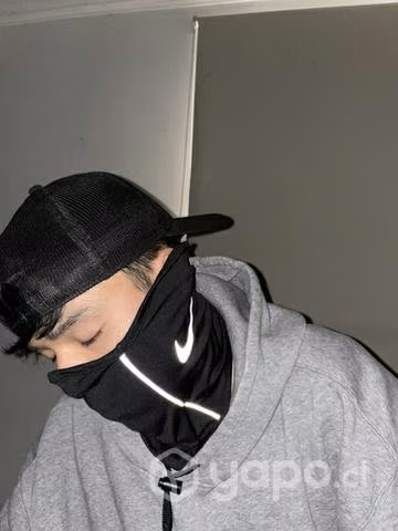 Cuello reflectante nike
