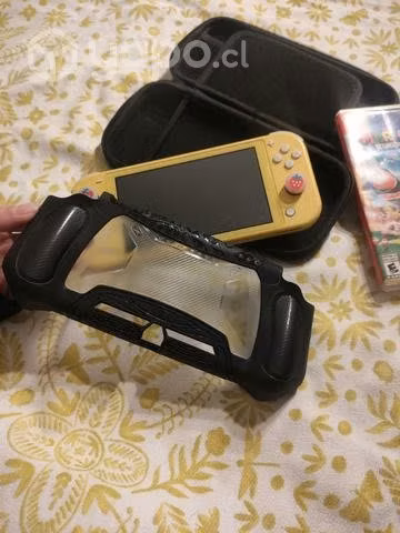 Nintendo Switch Lite con juego y accesorios