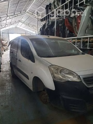 Eje trasero peugeot partner 2012 - 2018 original - Imagen 3