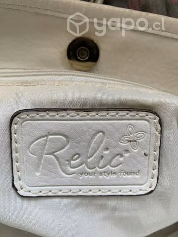 Preciosa Cartera blanca marca Relic cuero