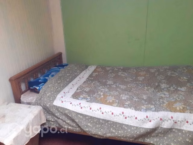 Se vende casa bajo traiguen