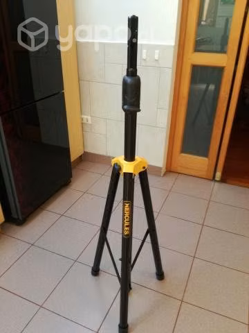 Pedestal para parlante