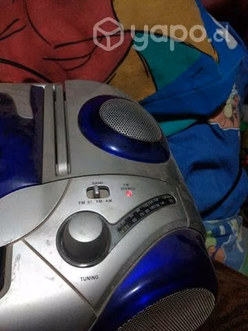 Radio AM FM para escuchar música marca IRT nueva