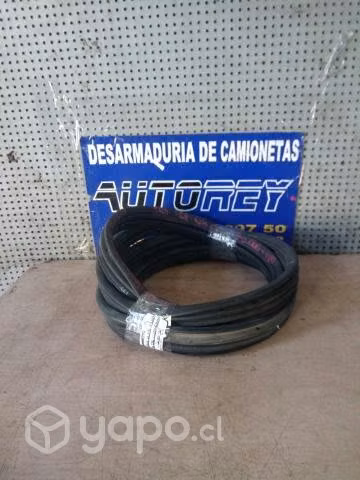 Goma contorno pilar pta tras izq Nissan Qashqai
