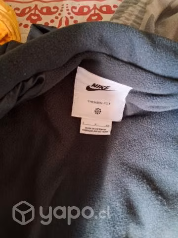 Chaqueta nike en buen estado - Imagen 3