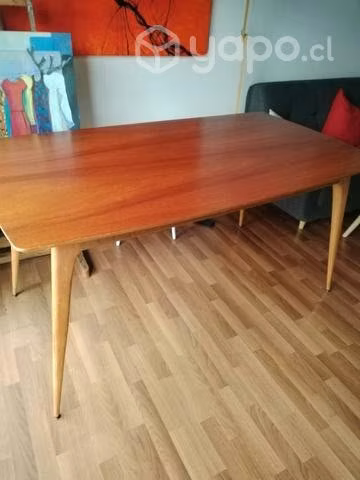 Mesa vintage restaurada