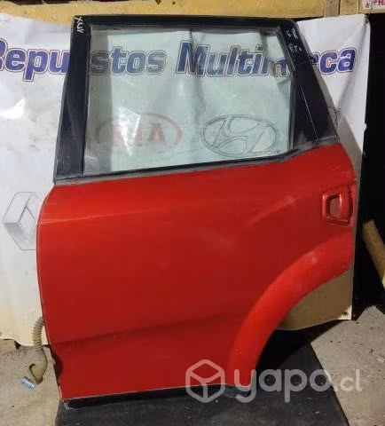 Puerta Trasera Izquierda Mahindra Xuv500 roja
