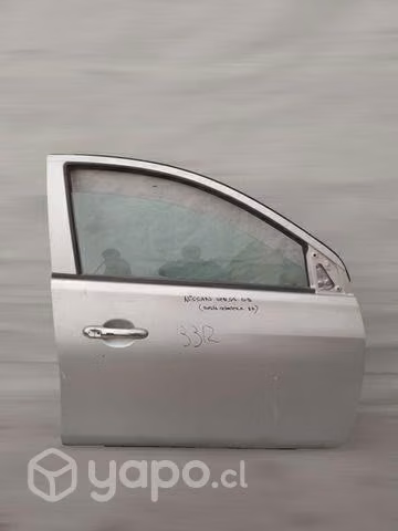 Puerta delantera RH Nissan Versa 2014 2019