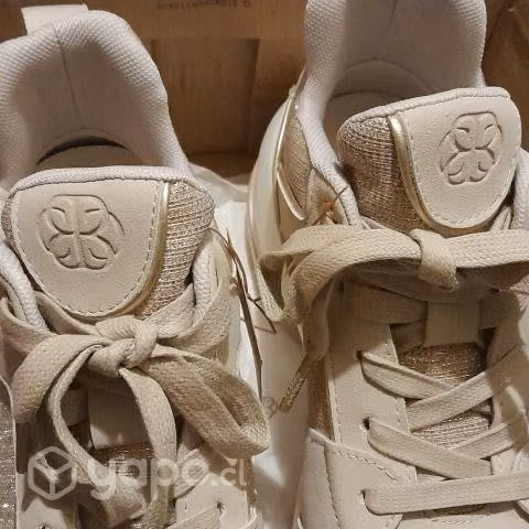 Zapatillas Cecilia Bolocco