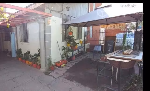 Amplia y bella casa en la Comuna de lo Espejo