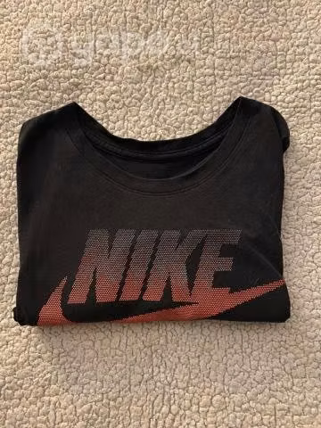 Polera Nike Negra