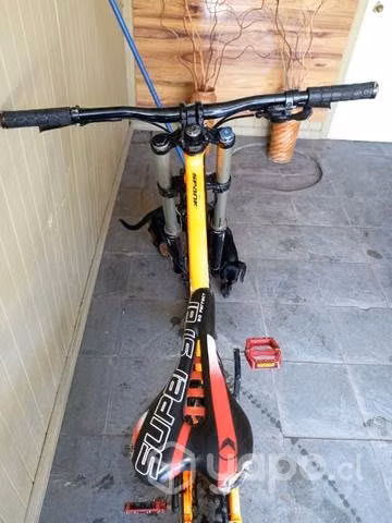 Bicicleta de desenso - Imagen 3