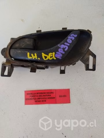 Manilla Int Negra Pta del izq (1032) Nissan NP300