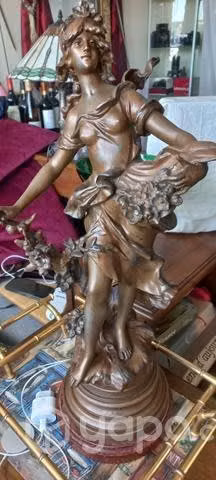 Escultura francesa peltre art noveu Parisino