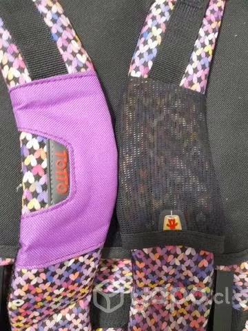 Mochila con ruedas tipo arnés
