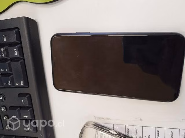 IPhone 11 en buen estado - Imagen 2