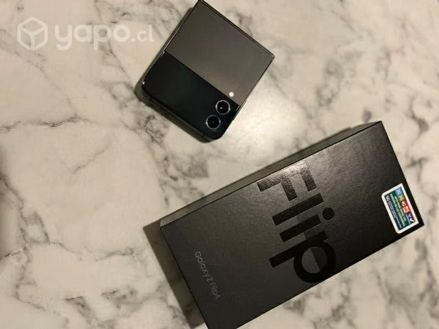 Samsung Z Flip4