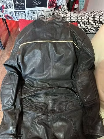 Traje de moto talla L - Imagen 3