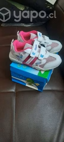 Zapatos de niños y niñas