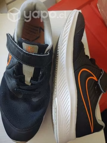 Zapatillas Nike Star runner 34 pequeño detalle