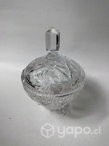 Delicada bombonera de Cristal Bohemia (República C