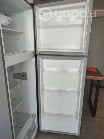 Refrigerador semi nuevo