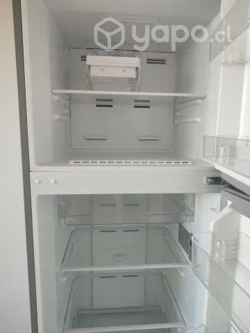 Refrigerador semi nuevo