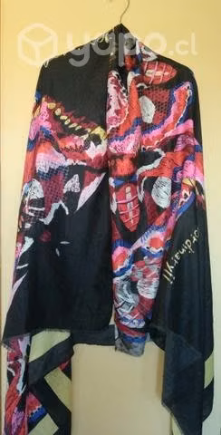 Pañuelo Desigual. Un uso