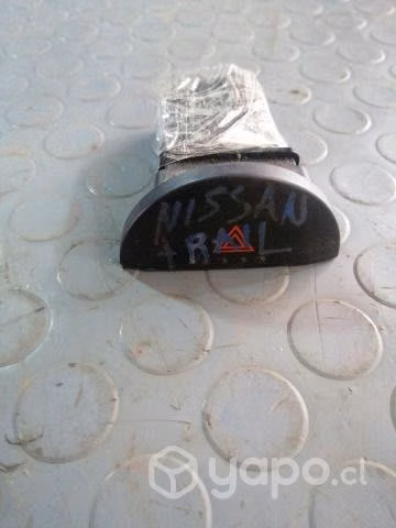 Boton hazard Nissan Xtrail 2009