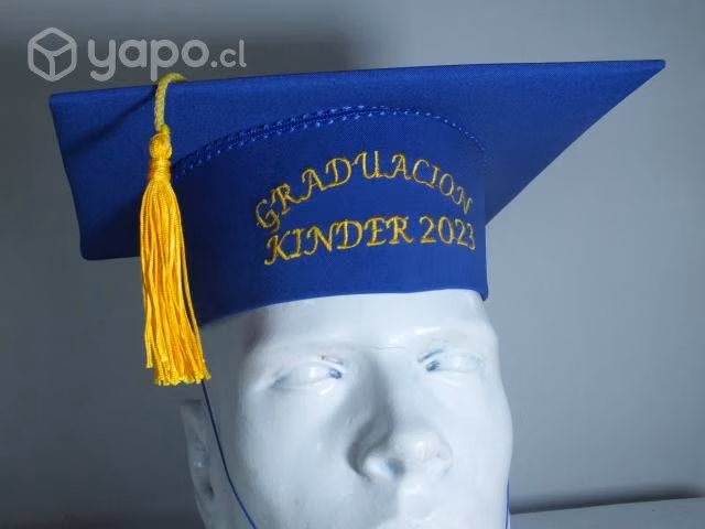 Birretes de graduación maconi