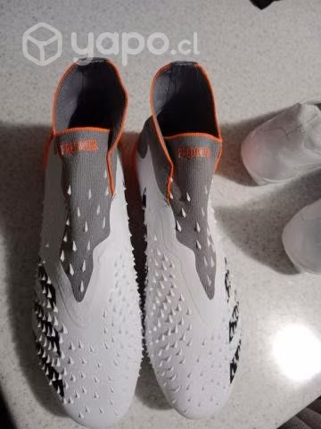 Zapatos de fútbol