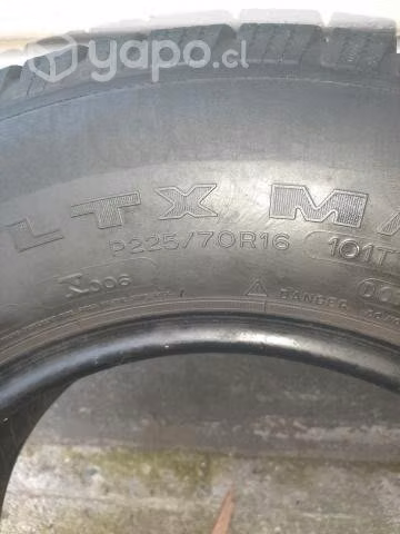 Neumático 225/70R16 Michelin Usado - Imagen 2