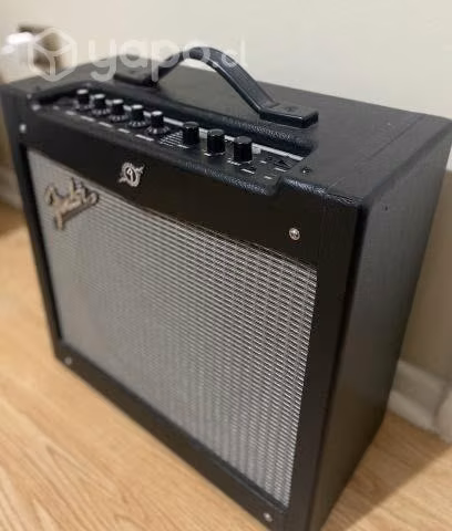 Fender Mustang 2 V2 - Imagen 2