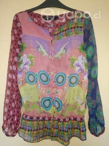 Blusa Desigual. Talla M