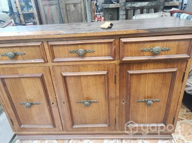 Hermoso buffet para restaurar la pintura - Imagen 2