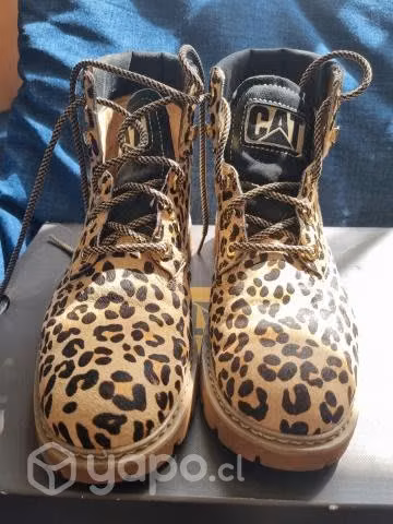 Botines Foster Animal Print (Acepto ofertas)