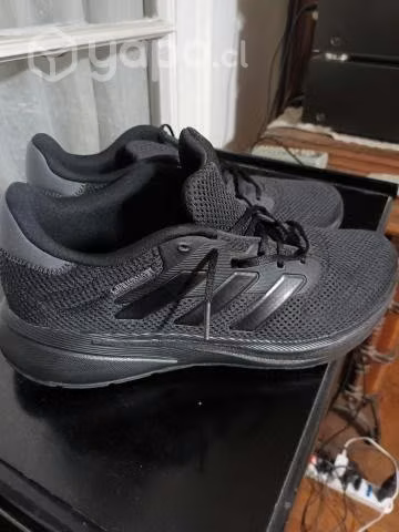 Zapatillas Adidas NUEVAS 42