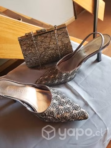 Zapatos y carterita