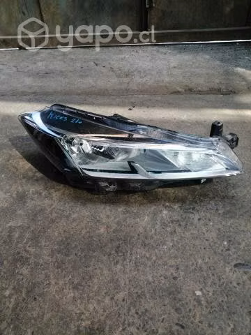 Optico derecho nissan kicks 2021 original