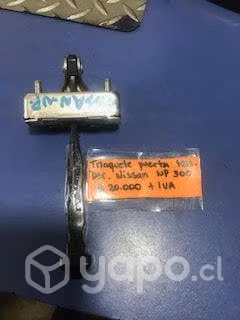 Trinquete puerta tras der Nissan NP300