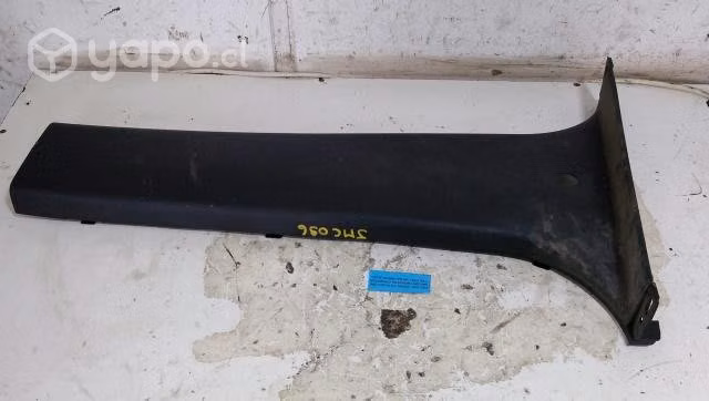 Tapiz cubre pilar central izq inferior JMC Vigus