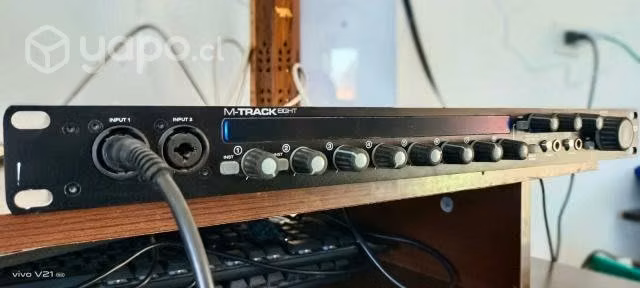 Interfaz M-track Eight M-Audio